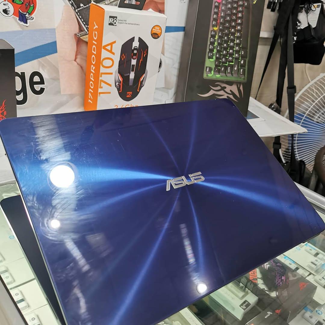 ASUS ZenBook UX430U