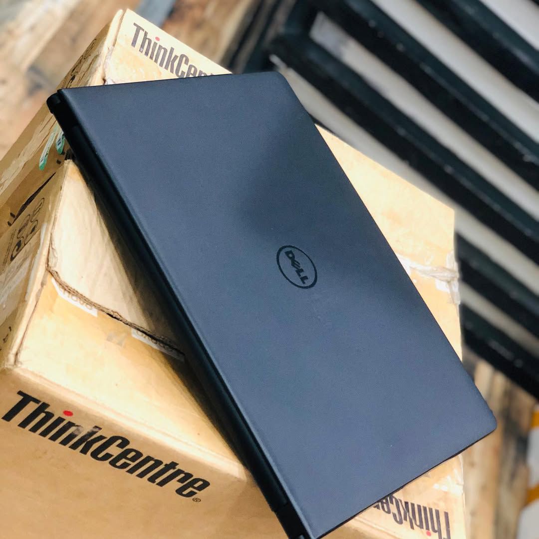 Dell Inspiron 3558