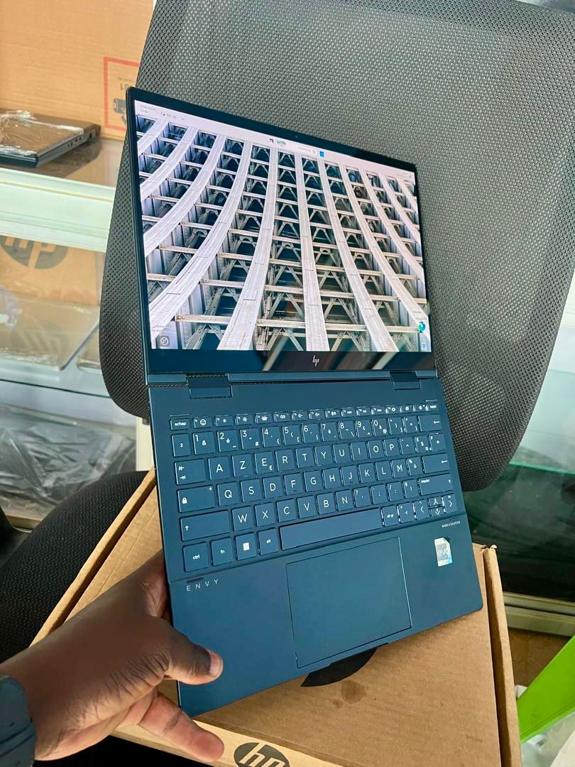 HP Envy x360